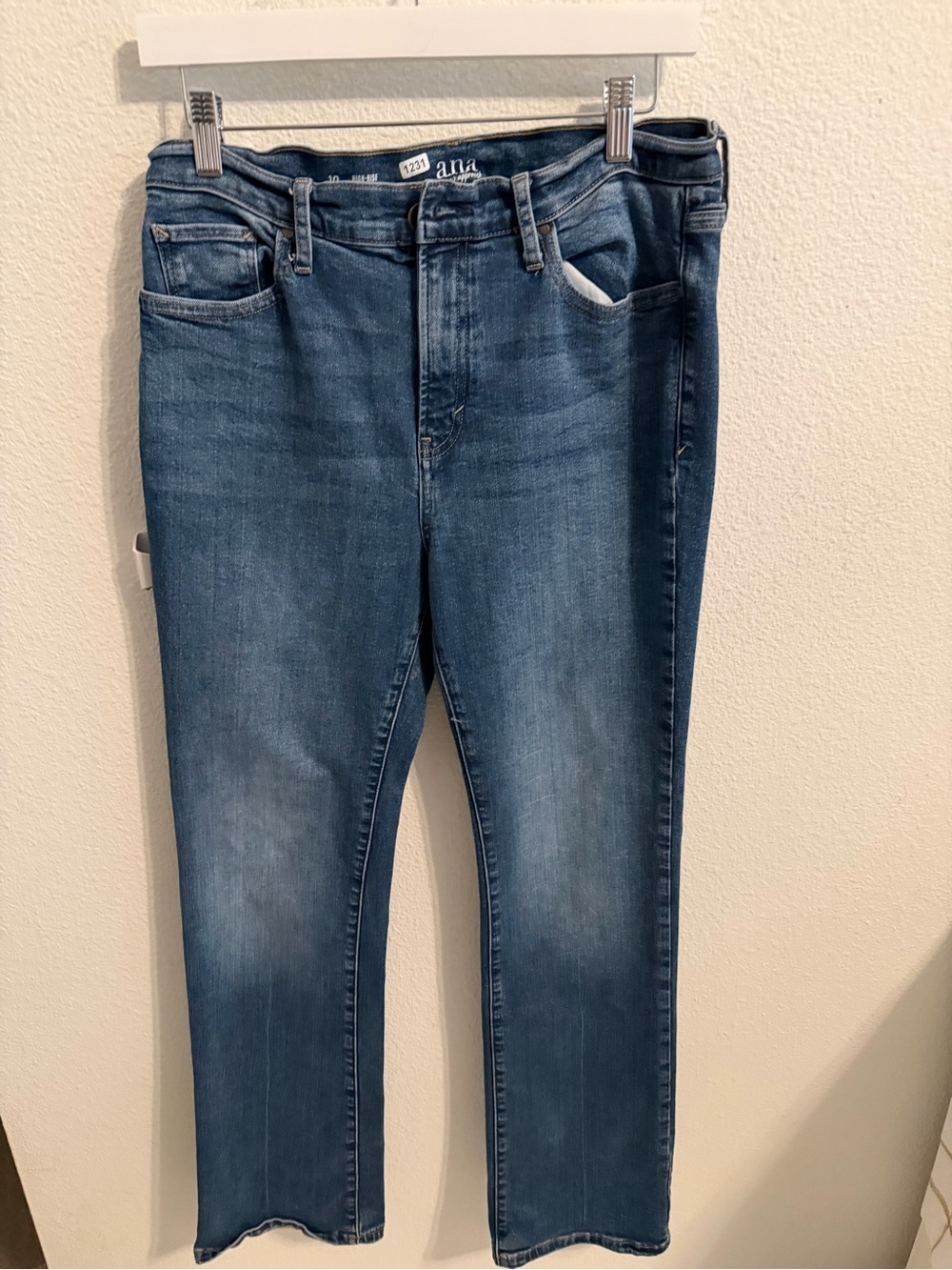 a.n.a Straight Leg Men’s Jeans - Medium Blue Wash